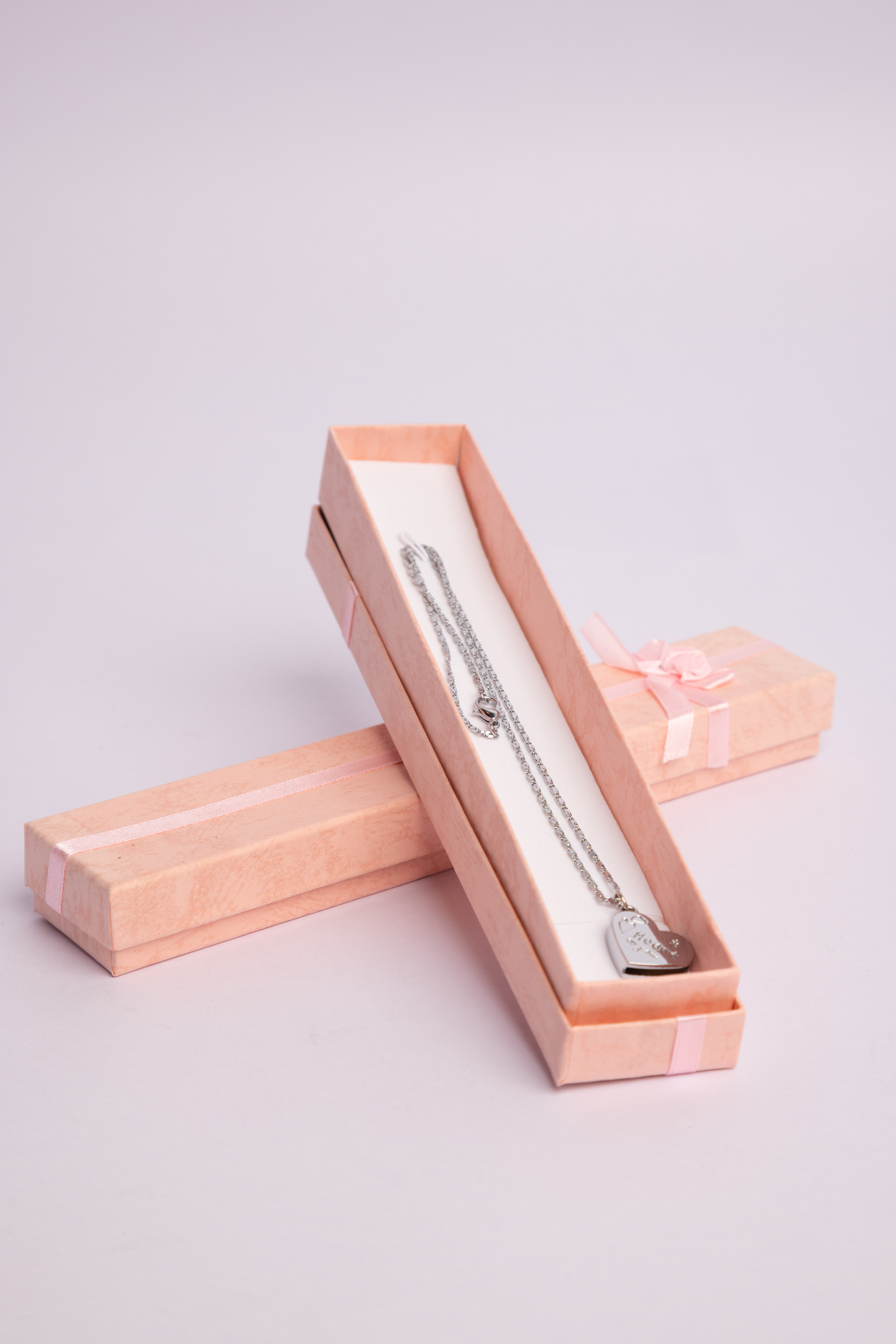 Pen shaped Jewelry Box